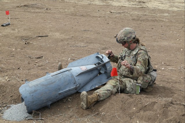 Fort Bliss Team Wins Explosive Ordnance Disposal Competition