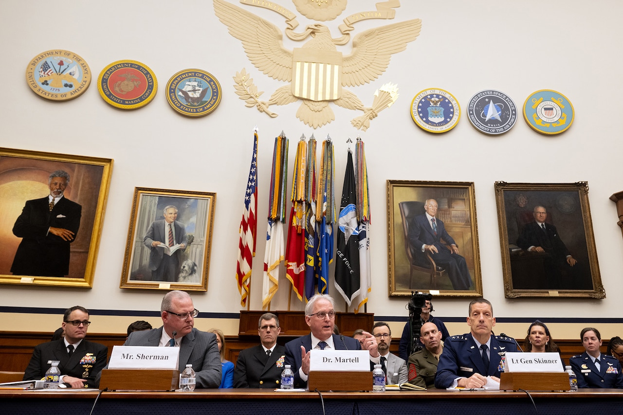 Pentagon Technology Officials Focus on Maintaining U.S. Edge
